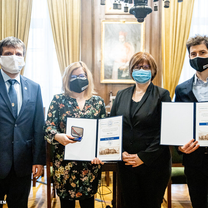 RS128261_C19A3861-scr